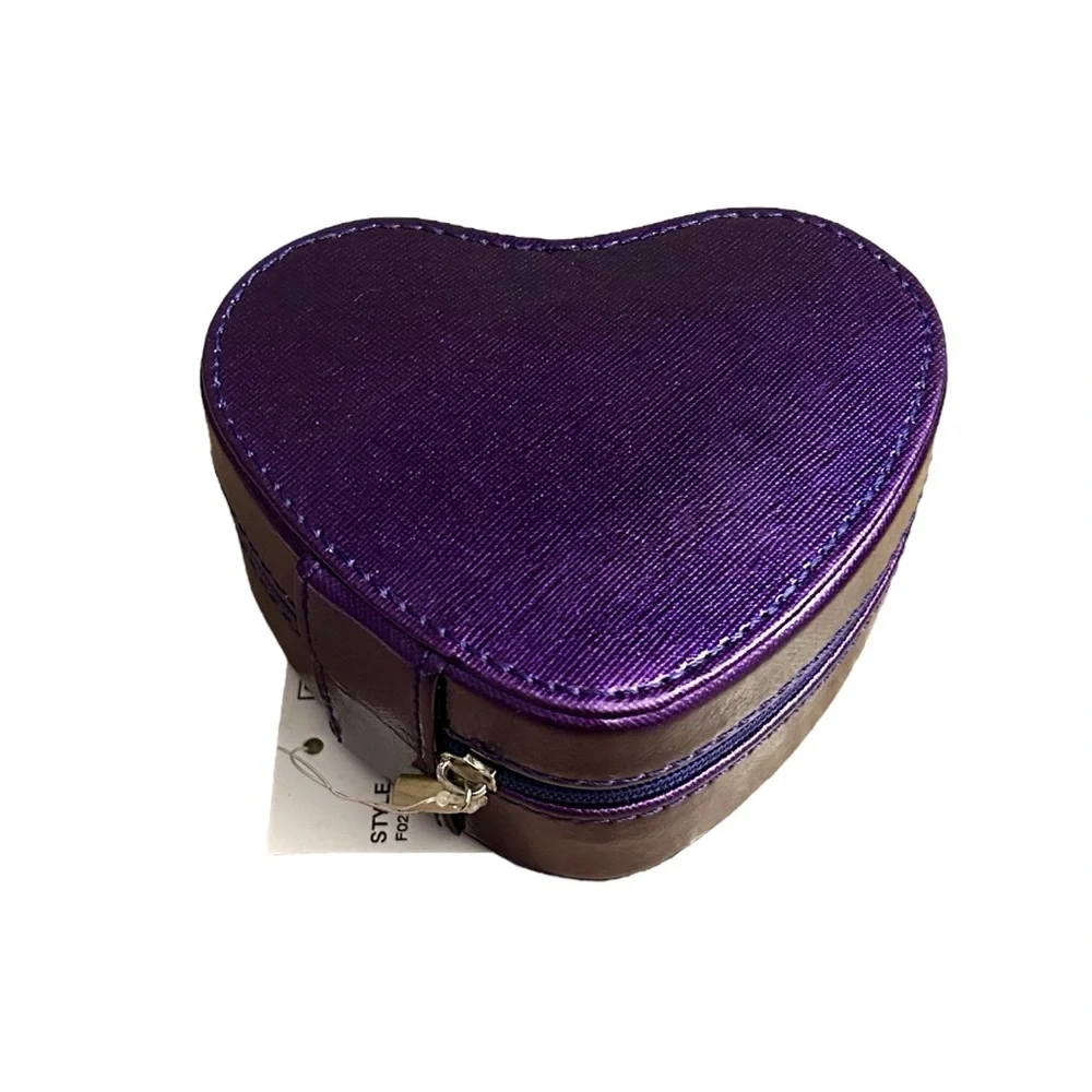 Stella & Max stylish compact